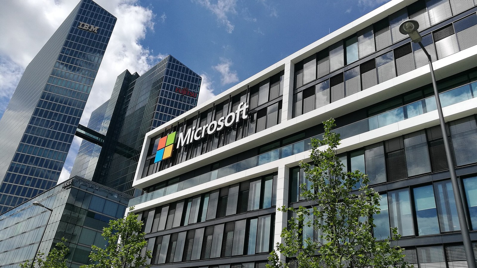 CVSS 10 no login da Microsoft: a falha máxima no serviço que guarda as senhas da sua empresa