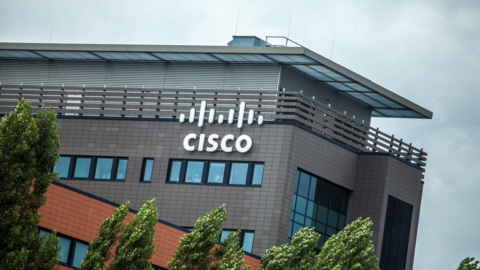 Nota 10 de gravidade: a falha da Cisco que dá acesso total ao firewall já está sendo explorada