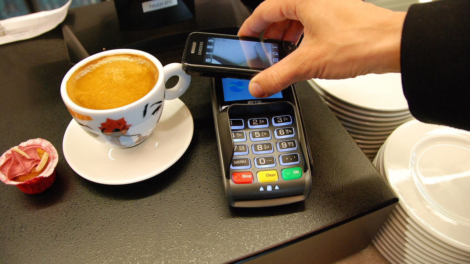 O malware que vê você digitar a senha do banco — e rouba dados até com o celular offline