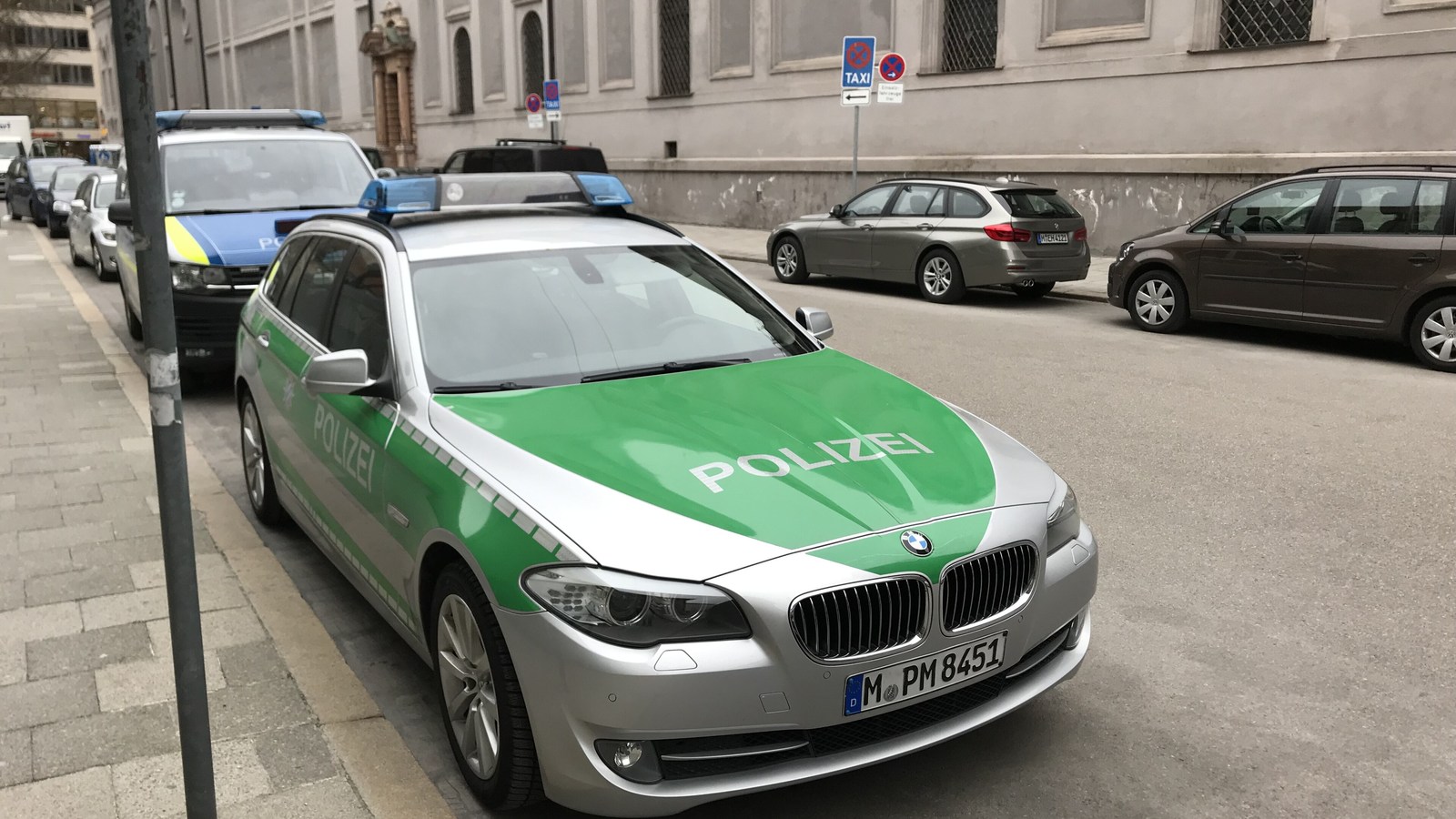 Polícia lê WhatsApp e Signal sem quebrar a criptografia — e a técnica também serve ao golpista